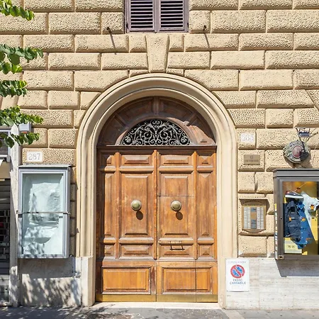 Charme E Lusso A San Pietro